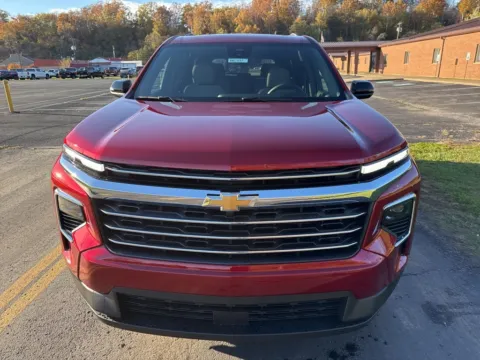 Photos of 2026 Chevrolet Traverse LT for sale in Waverly, OH at Hometown Chevrolet