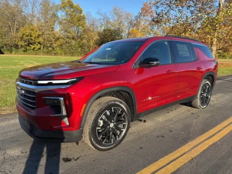 Another view of 2026 Chevrolet Traverse LT for sale in Waverly, OH at Hometown Chevrolet