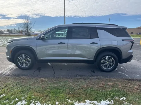 More photos of 2026 Chevrolet Traverse LT at Hometown Chevrolet, OH