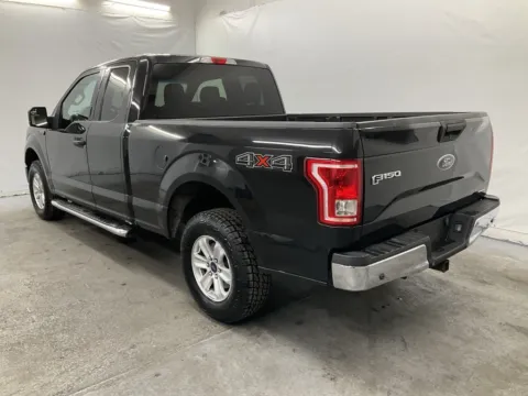 More photos of 2015 Ford F-150 XLT at Ironton Automotive, OH