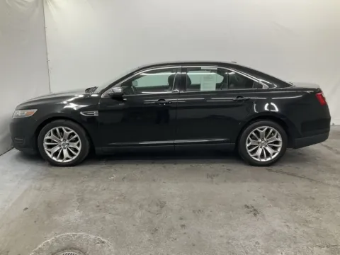 More photos of 2013 Ford Taurus Limited at Ironton Automotive, OH