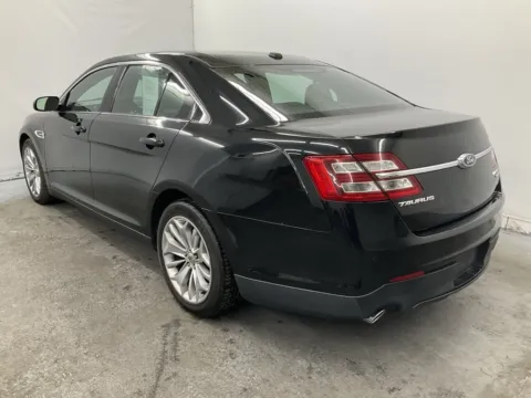 More photos of 2013 Ford Taurus Limited at Ironton Automotive, OH