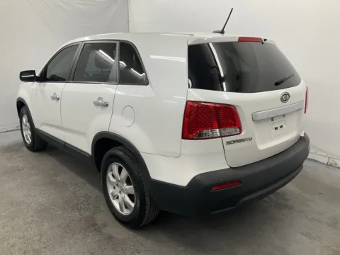 More photos of 2012 Kia Sorento LX at Ironton Automotive, OH