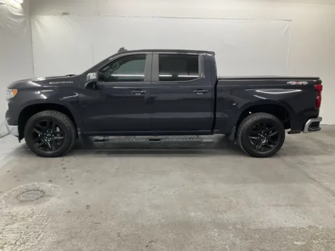 More photos of 2022 Chevrolet Silverado 1500 LT at Ironton Automotive, OH