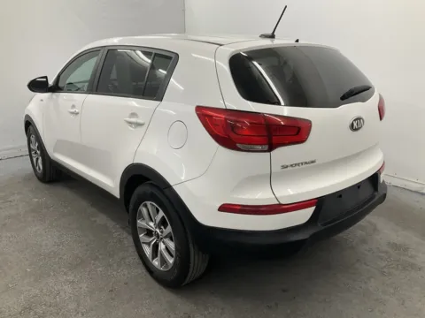 More photos of 2016 Kia Sportage LX at Ironton Automotive, OH