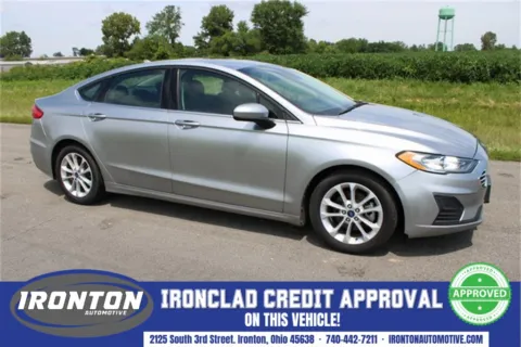 Silver 2020 Ford Fusion SE for sale in Ironton, OH