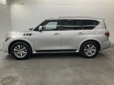 More photos of 2016 INFINITI QX80 at Ironton Automotive, OH