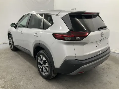 More photos of 2022 Nissan Rogue SV at Ironton Automotive, OH