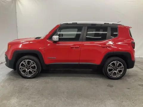 More photos of 2015 Jeep Renegade Limited at Ironton Automotive, OH
