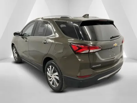 More photos of 2023 Chevrolet Equinox Premier at Ironton Automotive, OH