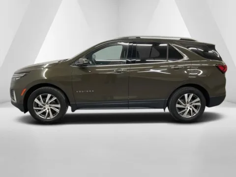 More photos of 2023 Chevrolet Equinox Premier at Ironton Automotive, OH