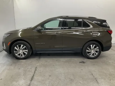 More photos of 2023 Chevrolet Equinox Premier at Ironton Automotive, OH