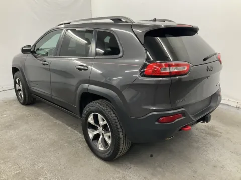 More photos of 2015 Jeep Cherokee Trailhawk at Ironton Automotive, OH