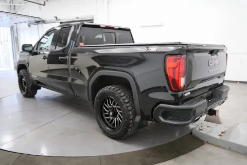 More photos of 2019 GMC Sierra 1500 Elevation at Ironton Automotive, OH