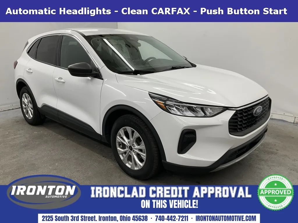 2023 Ford Escape Active's photo