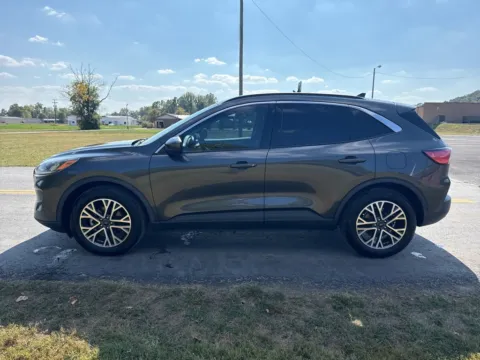 More photos of 2020 Ford Escape SEL at Ironton Automotive, OH
