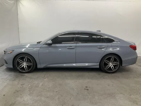 More photos of 2022 Honda Accord Hybrid Touring at Ironton Automotive, OH