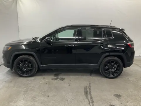 More photos of 2022 Jeep Compass Altitude at Ironton Automotive, OH