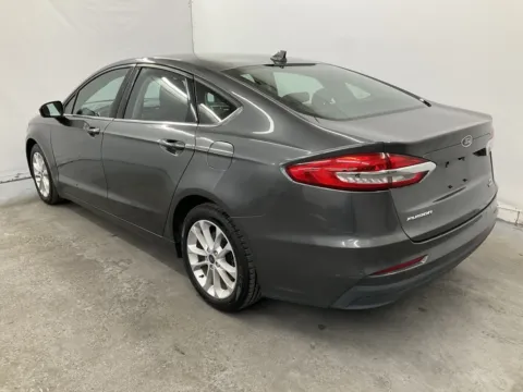 More photos of 2020 Ford Fusion Hybrid SE at Ironton Automotive, OH