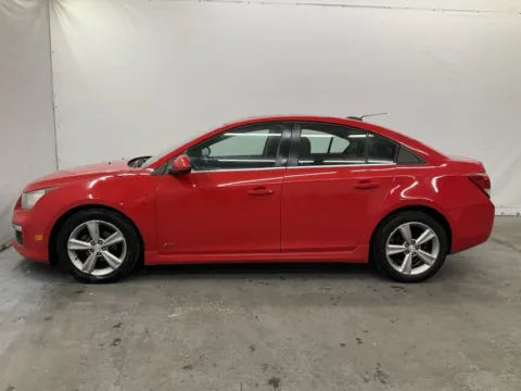 More photos of 2016 Chevrolet Cruze Limited 2LT at Ironton Automotive, OH