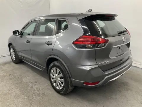 More photos of 2017 Nissan Rogue S at Ironton Automotive, OH