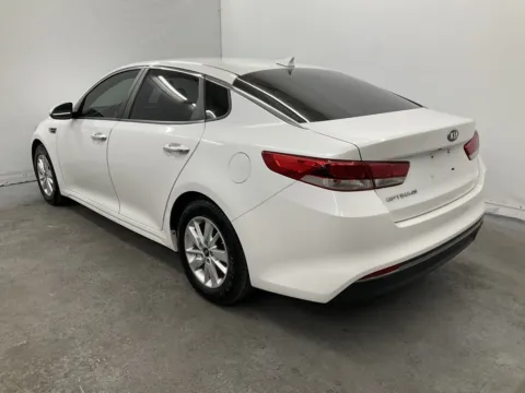 More photos of 2016 Kia Optima LX at Ironton Automotive, OH