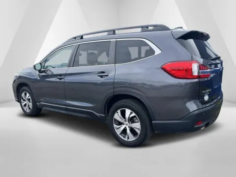More photos of 2022 Subaru Ascent Premium at Ironton Automotive, OH