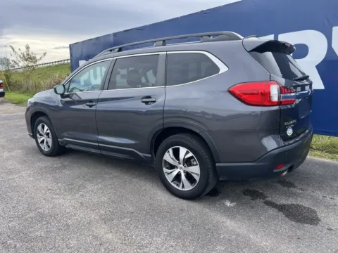More photos of 2022 Subaru Ascent Premium at Ironton Automotive, OH