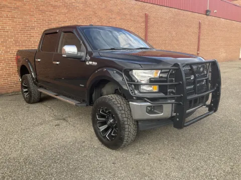 Black 2017 Ford F-150 Lariat for sale in Ironton, OH