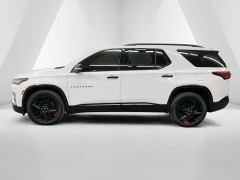 More photos of 2022 Chevrolet Traverse Premier at Ironton Automotive, OH