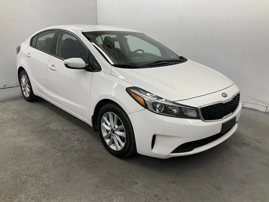 White 2017 Kia Forte S for sale in Ironton, OH