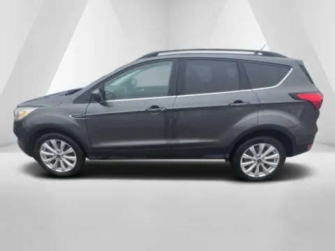 More photos of 2019 Ford Escape SEL at Ironton Automotive, OH