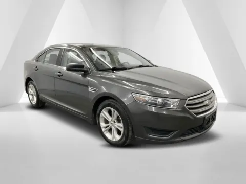 Gray 2016 Ford Taurus SE for sale in Ironton, OH