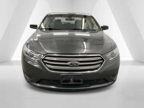 Photos of 2016 Ford Taurus SE for sale in Ironton, OH at Ironton Automotive