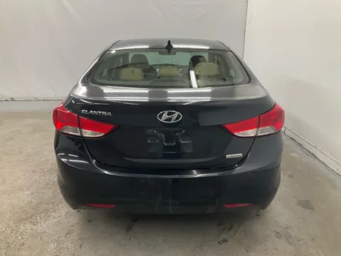 More photos of 2012 Hyundai Elantra Limited at Ironton Automotive, OH