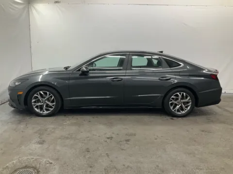 More photos of 2022 Hyundai Sonata SEL at Ironton Automotive, OH