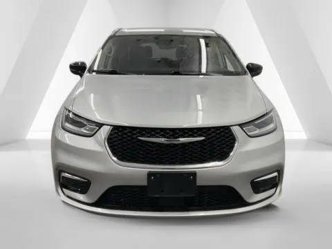 Photos of 2024 Chrysler Pacifica Touring L for sale in Ironton, OH at Ironton Automotive