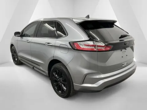 More photos of 2022 Ford Edge SE at Ironton Automotive, OH