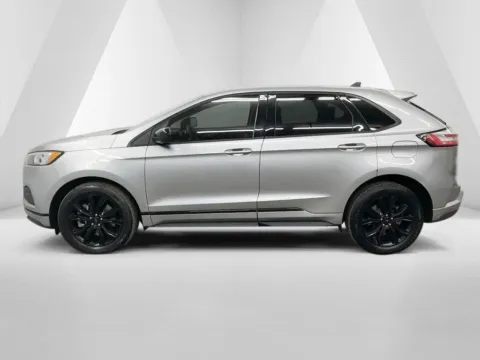 More photos of 2022 Ford Edge SE at Ironton Automotive, OH