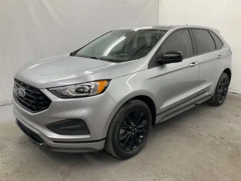 Another view of 2022 Ford Edge SE for sale in Ironton, OH at Ironton Automotive