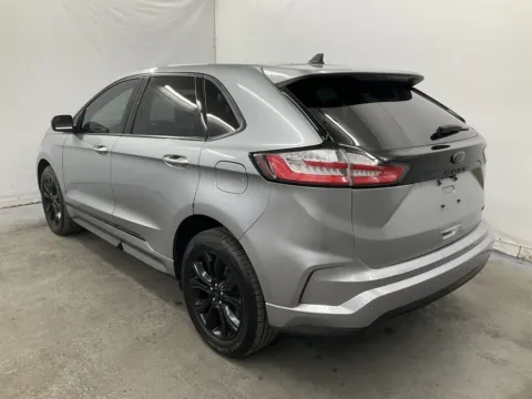 More photos of 2022 Ford Edge SE at Ironton Automotive, OH