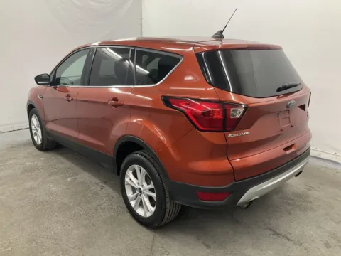 More photos of 2019 Ford Escape SE at Ironton Automotive, OH