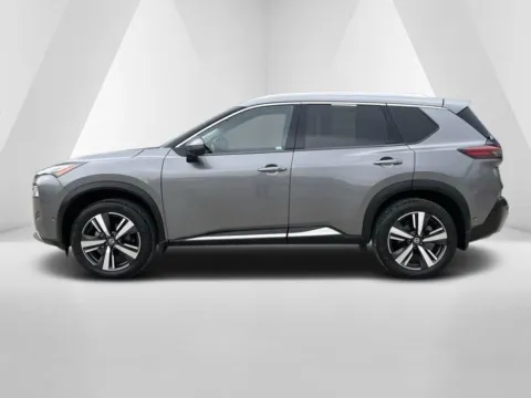 More photos of 2021 Nissan Rogue Platinum at Ironton Automotive, OH