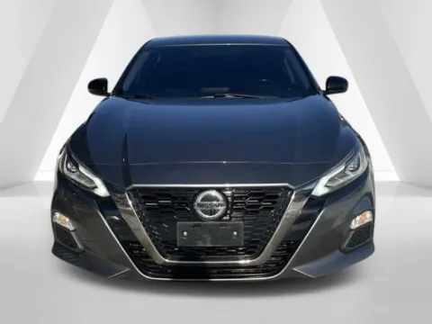 Photos of 2019 Nissan Altima 2.5 SR for sale in Ironton, OH at Ironton Automotive