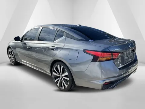 More photos of 2019 Nissan Altima 2.5 SR at Ironton Automotive, OH