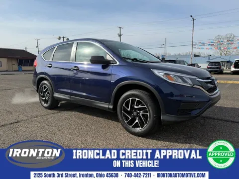 Red 2016 Honda CR-V SE for sale in Ironton, OH