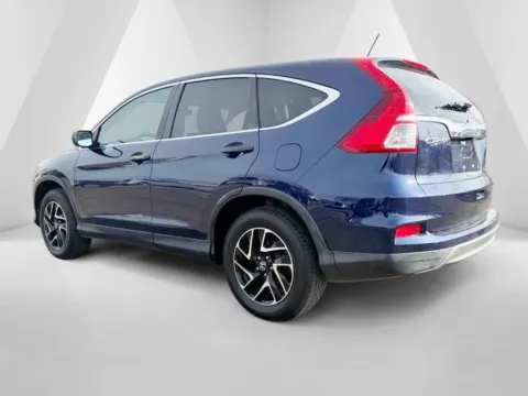 More photos of 2016 Honda CR-V SE at Ironton Automotive, OH