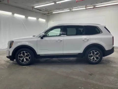 More photos of 2022 Kia Telluride EX at Ironton Automotive, OH