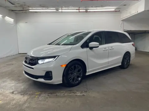 Another view of 2025 Honda Odyssey Touring for sale in Ironton, OH at Ironton Automotive