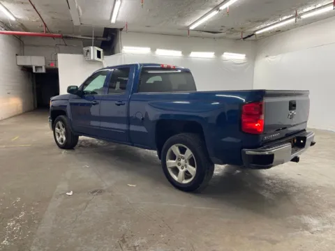 More photos of 2015 Chevrolet Silverado 1500 LT at Ironton Automotive, OH